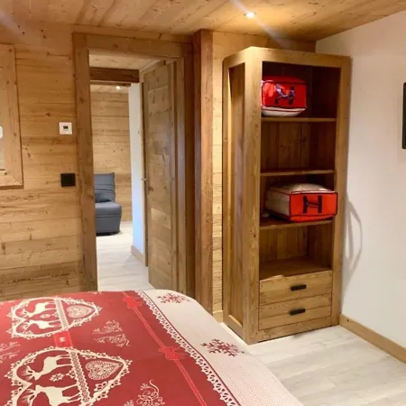 Spacious In With Ski-storage Châtel
