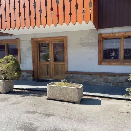 Spacious In With Ski-storage Châtel