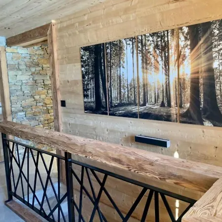 Spacious In With Ski-storage *
